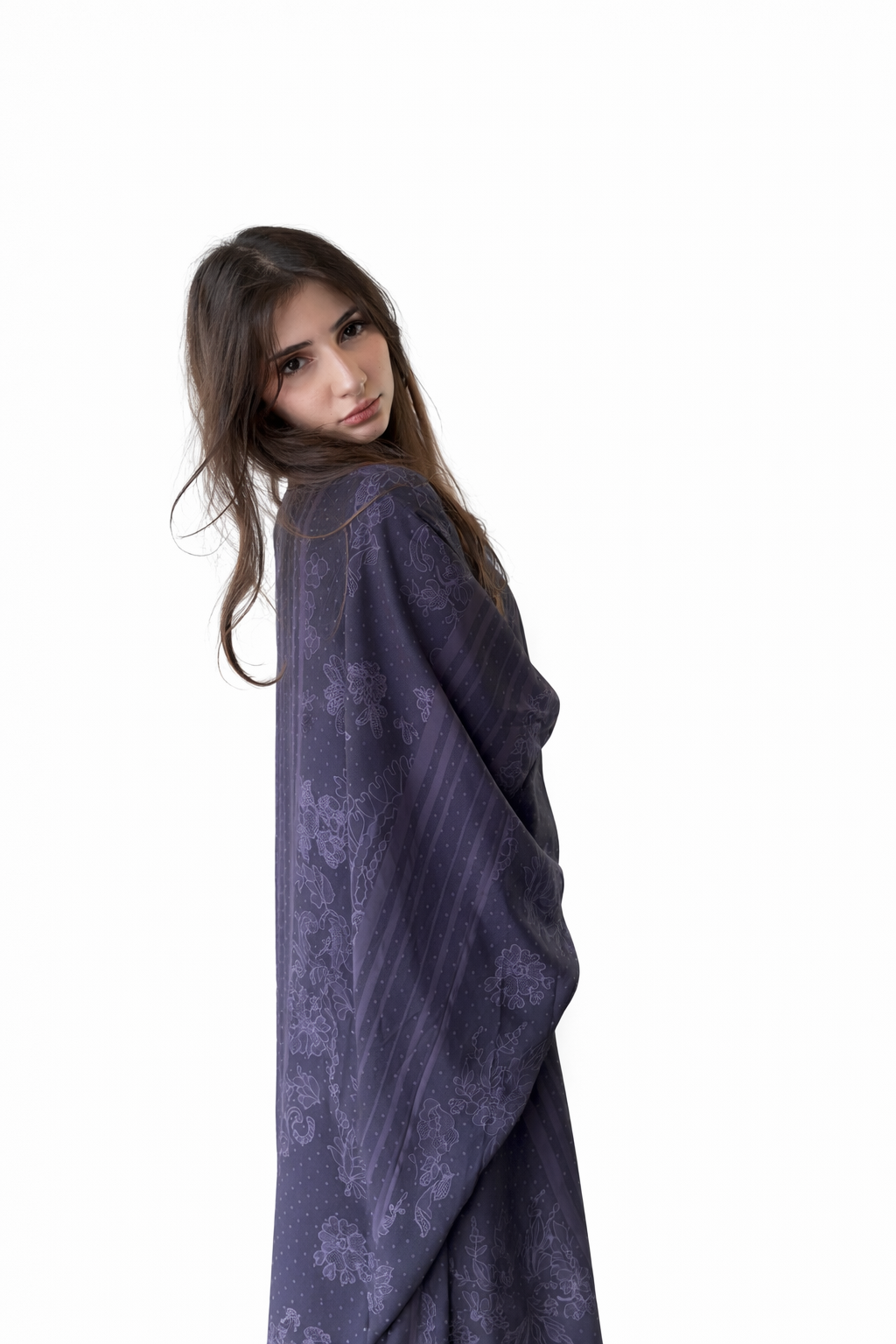Très Femme; Midnight Charcoal (BISHT)
